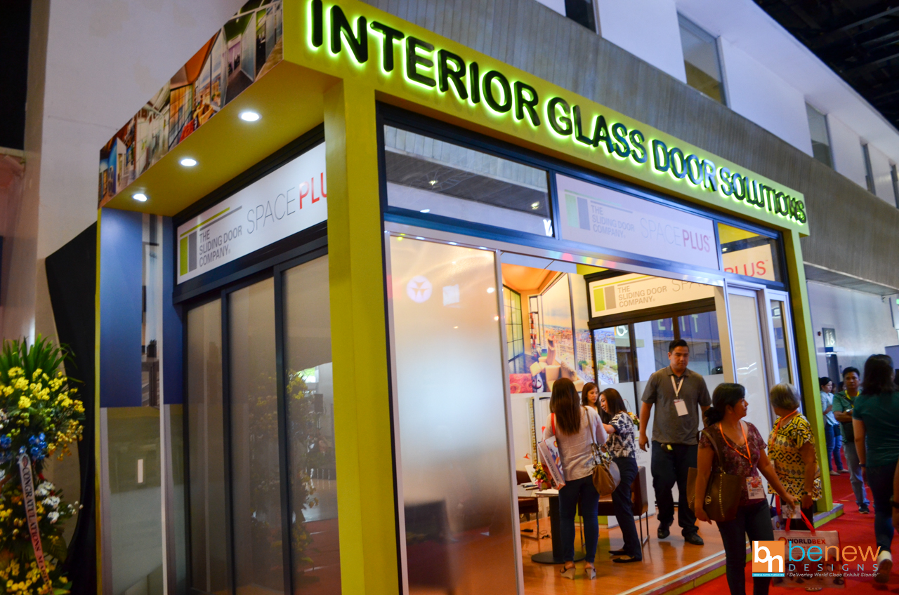 Interior Glass Door Solutions Exhibit Booth at Worldbex 2018